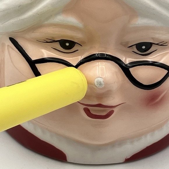 4 Vintage Pottery Barn Mugs / Mrs. Santa Claus / Ceramic 3" / Christmas / Flaws - Picture 4 of 16